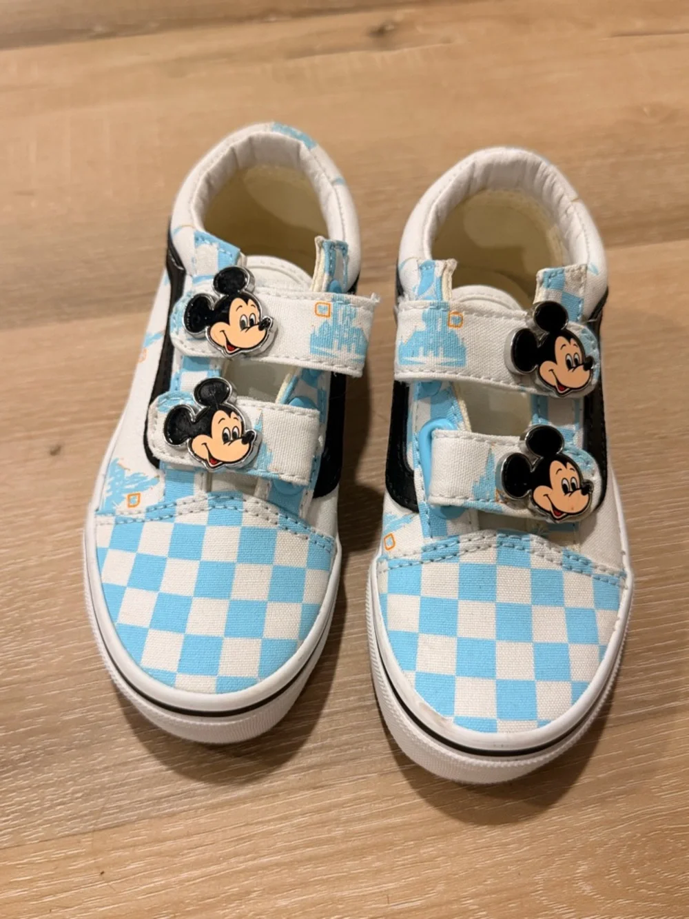 Vans Little Kids Checkerboard Disney Mickey Velcro Sneakers - size 11